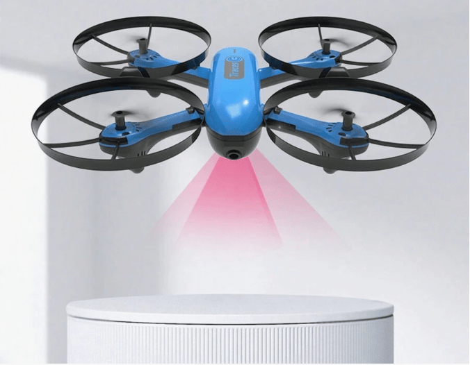 Traces - Remote-Control Drone ©